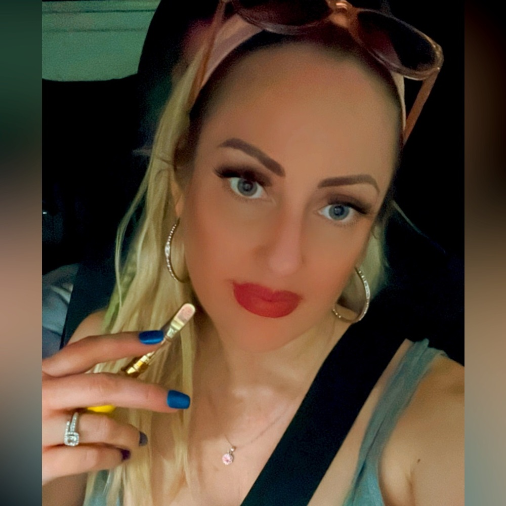 Meet your Posher, Brooke